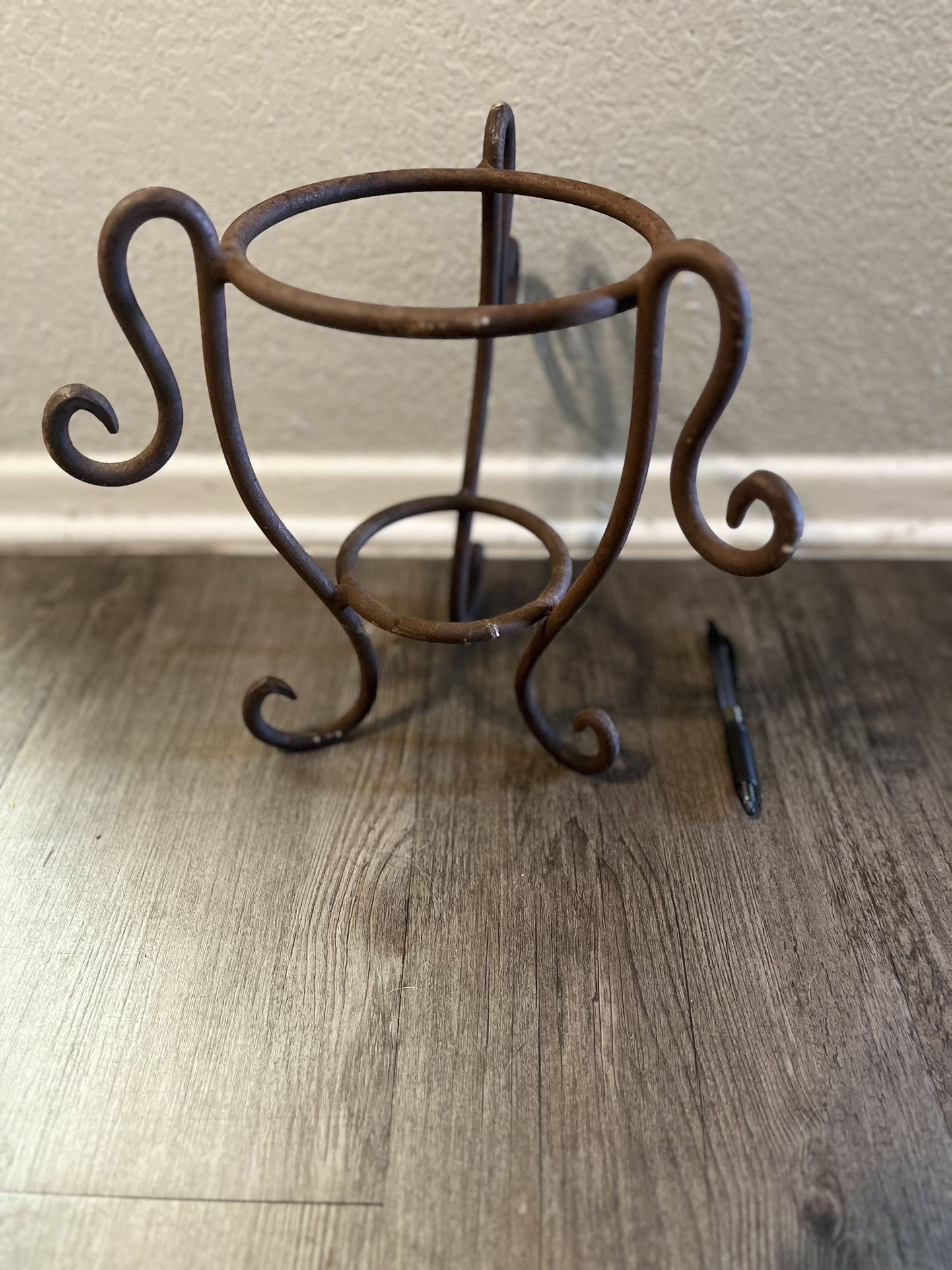 Wrought Iron Plant Stand Holder