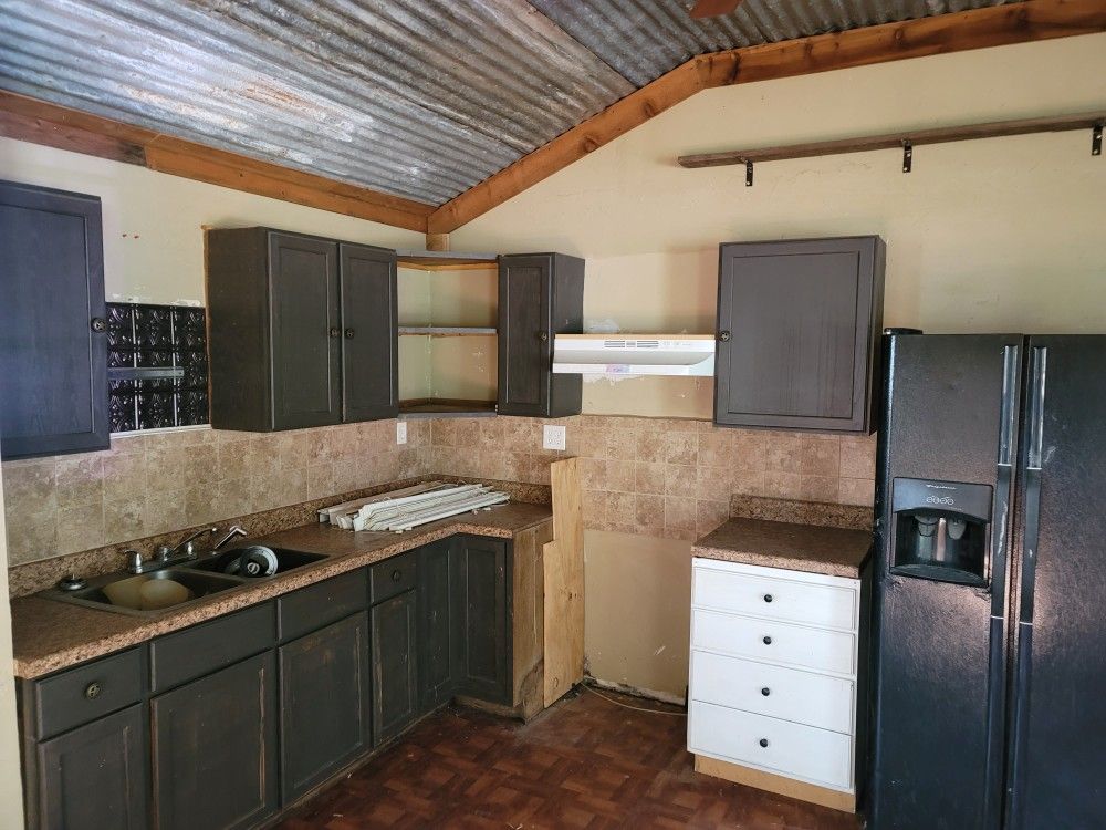 2009 14X40 1BED 1 FULL BATH 1 FULL LAUNDRY