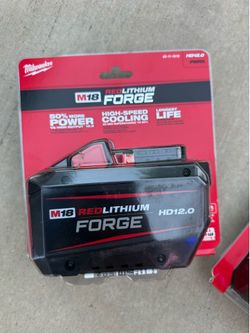 Milwaukee forge battery 12.0 new