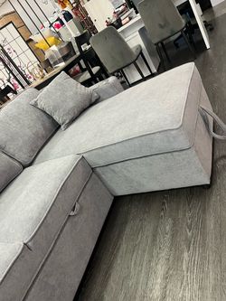 Sectional w/pullout bed
