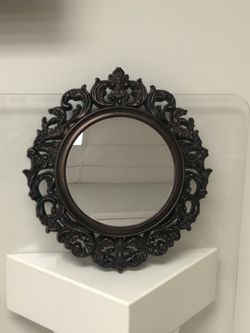 Decorative Mirror (16” round)