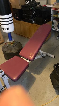 Gold’s Gym weight bench