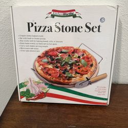 New Unopened Pizza Stone Set 