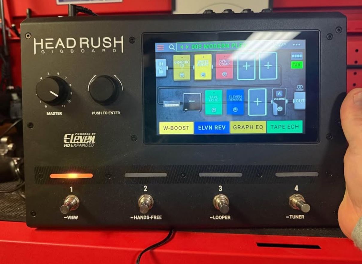 headrush Gigboard guitar pedal board