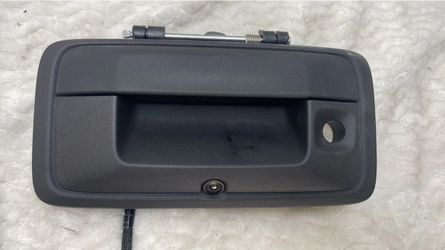 Colorado Canyon tailgate latch handle camera