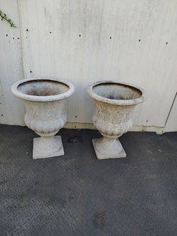Garden pots