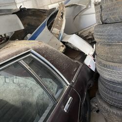 1988 Caprice With Clean Title For Parts