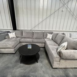 Gray Sectional w/ chaise 