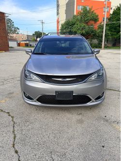 Chrysler Pacifica 2019