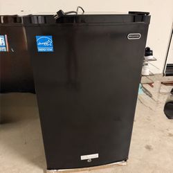 Whynter Mini Fridge 3.0 Cu.ft