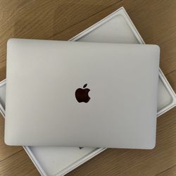 FASTEST 32GB RAM MacBook Pro Touch Bar Retina Display 13” 2.3GHz Quad Core CPU i7 512GB SSD similar To 14” 16” 2023 and 2024