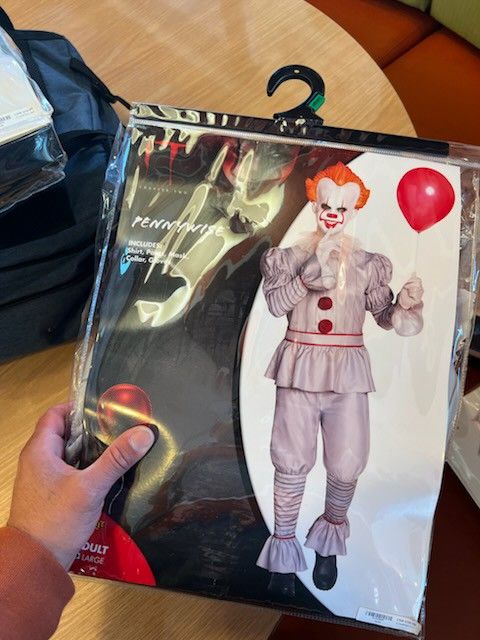 Pennywise The Clown Costume Size Medium And Large 