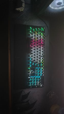 Corsair k70 keyboard rgb and prelubed with palmrest