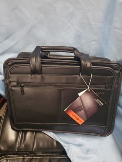Samsonite Leather Expandable Business Case / Laptop Briefcase - Black (Model 43118-1041)