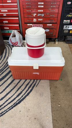 Thermos 74 Court Cooler Set