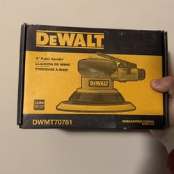 DeWalt Palm Sander New 