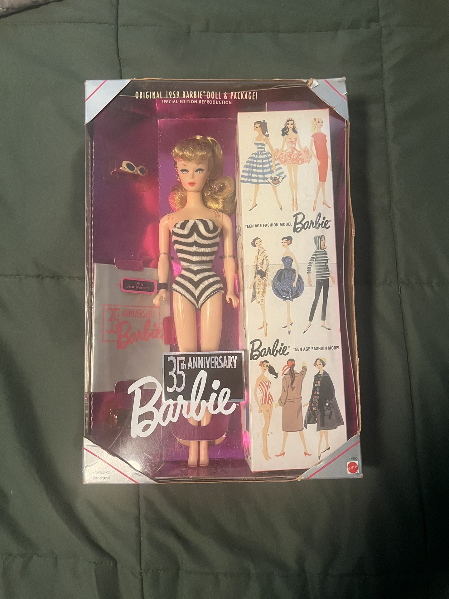 Barbie 1959 Barbie Doll 35th Anniversary Special Edition 1993 Mattel
