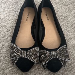 Torrid Black Bow Bling Flat 10.5 Wide