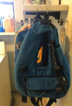 Scuba diving vest