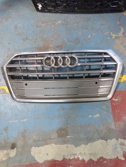 2020 Audi Q5 Front Grille