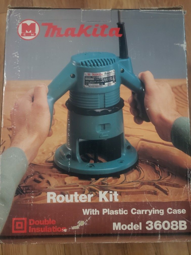 Makita Router 3608B W/Case/Tools *New*