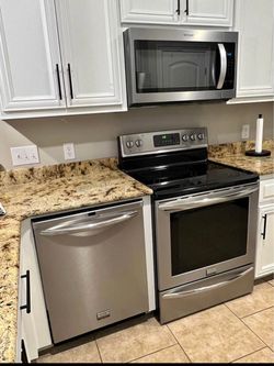Stainless Steel Kitchen Appliance Set