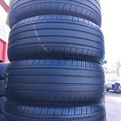 235/45/18  Michelin