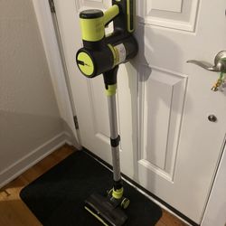 Cordless Vacuum W/accessories Almost New