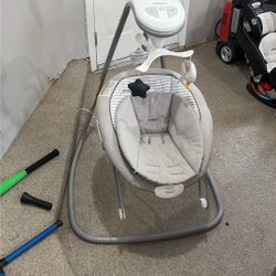 Infant Swing/bouncer