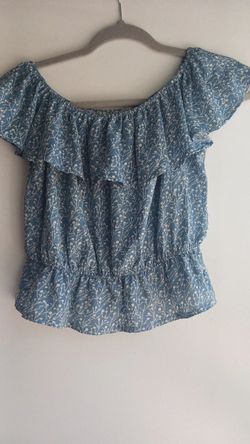Blue Floral Off-Shoulder Ruffle Crop Top