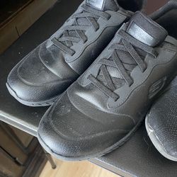 Work shoes, sketchers 8 1/2