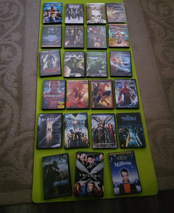 30 DVDs Of Action Heroes