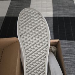 Vans White  And Black Vans 