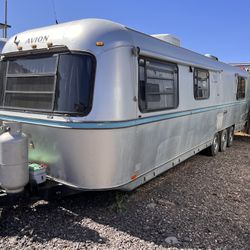 1987 Avion Airstream Travel Trailer