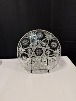 Clear Glass Round Cake Plate with Starburst Pattern
