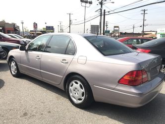 2001 LEXUS LS 430 4DR sedan