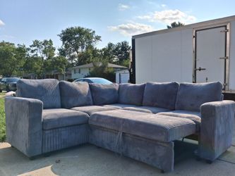 🚚🩶 Beautiful Grey Sectilnal With Storage And Ottoman! Clean And Ready For Pick Up!