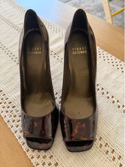 Nordstrom Stuart Weitzman Brown Tortoiseshell Patent Leather Peep-Toe Pumps