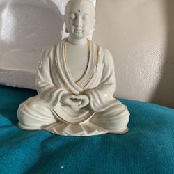Porcelain Buddha Statue/Figurine