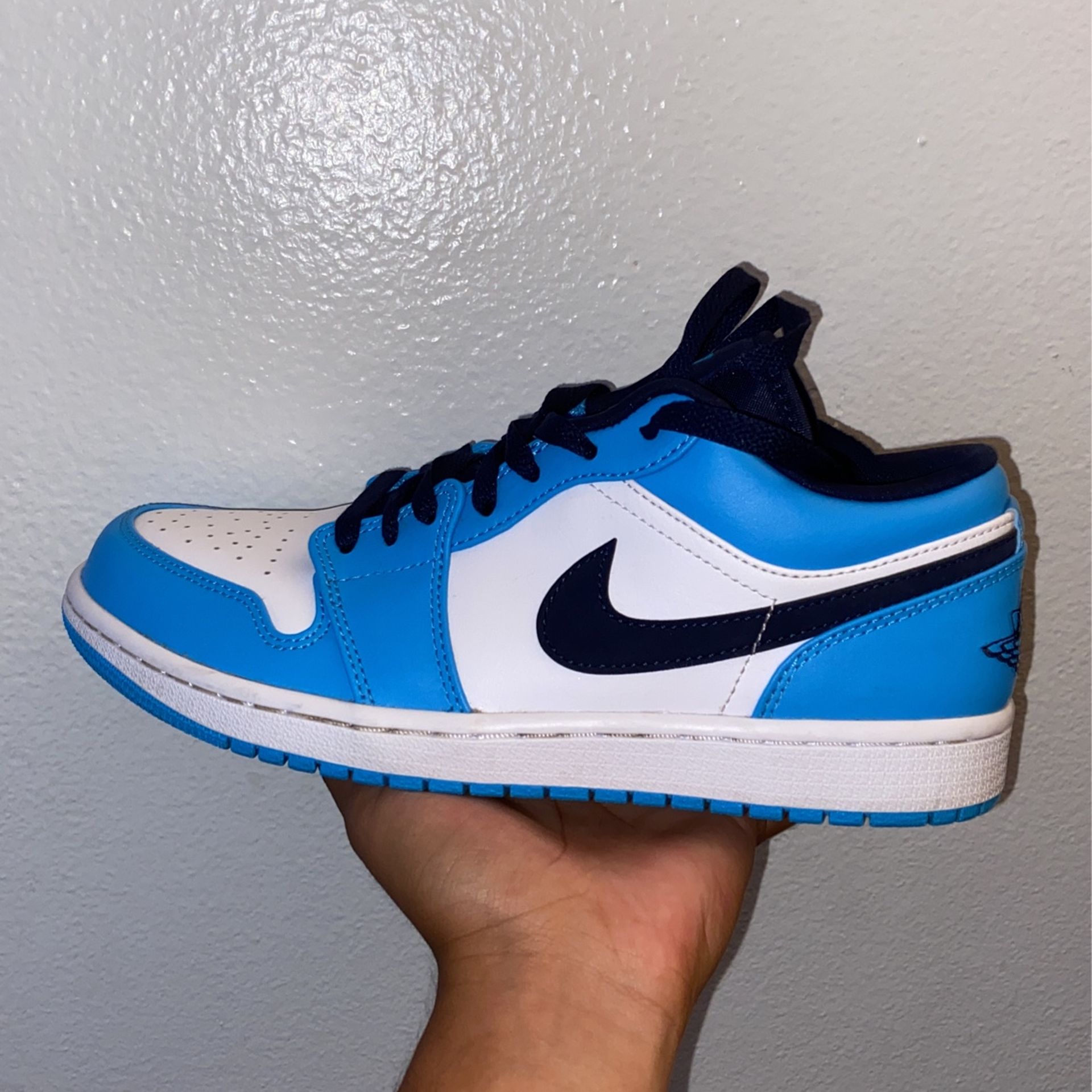 Jordan 1 Low UNC