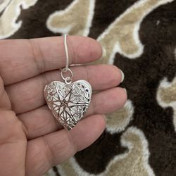 Mother’s Day Gift 🎁 925 Sterling Silver Heart ❤️ Photo Frame Pendant Necklace 