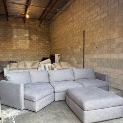 Grey Sectional Sofa W/ Ottoman 