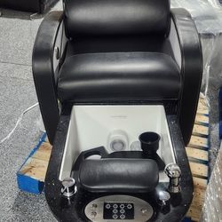 Living Earth Craft Club LE Pedicure Chair.