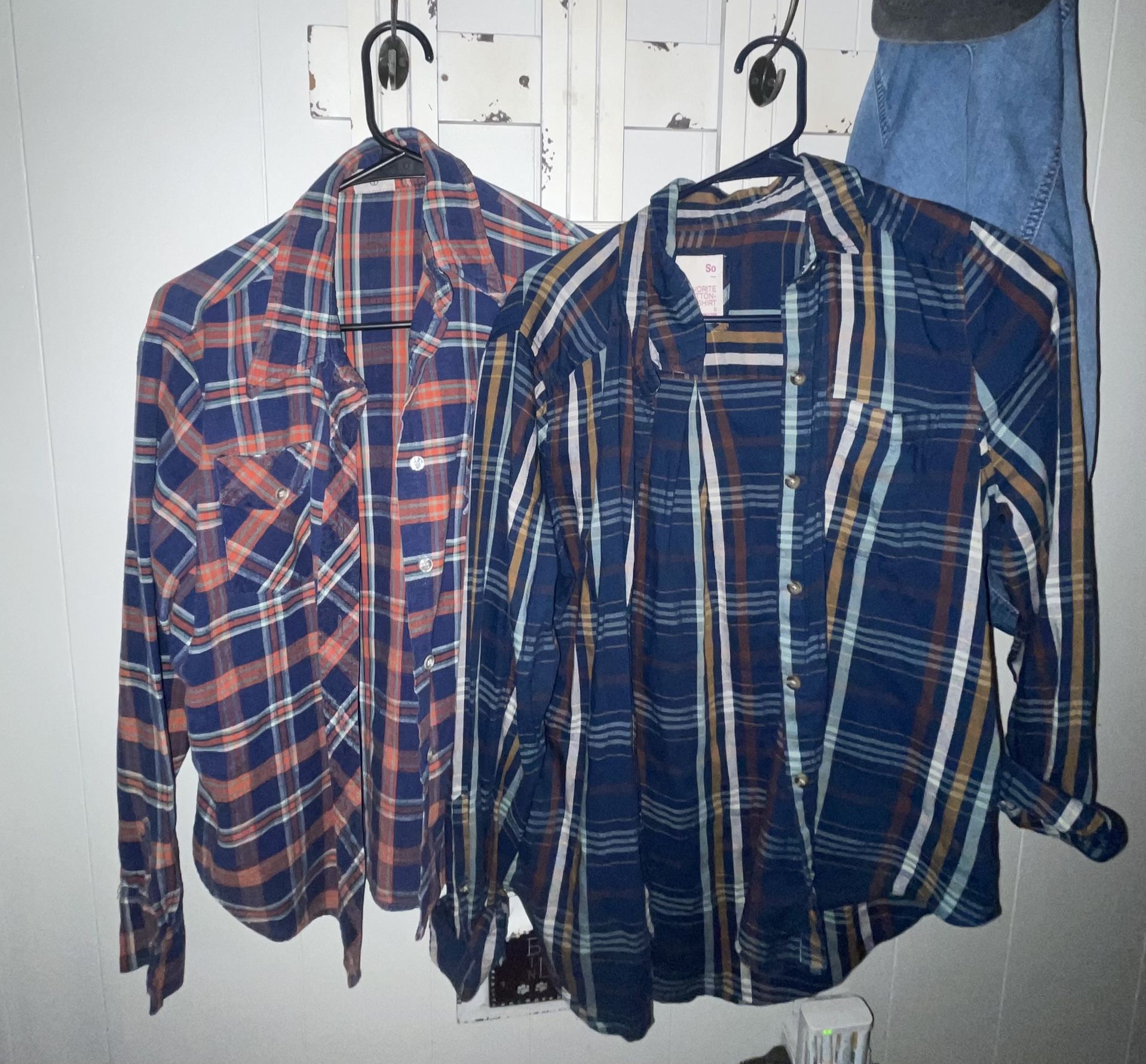 Women’s 15 piece lot of flannels/jeans/tops/purses Coach Purse included! Small/Mediums Smoke free! $30 - 67th ave/Bell 