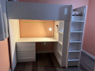 Kid loft bed