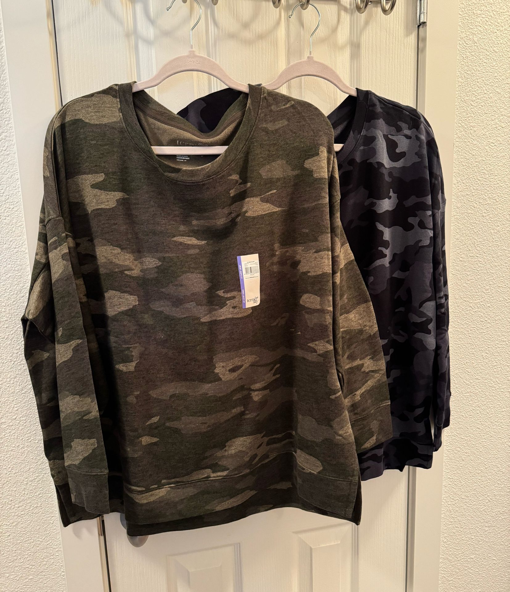 NEW 2X Camo Tunic Sweatshirt Bundle
