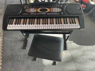 Electronic Keyboard / Piano