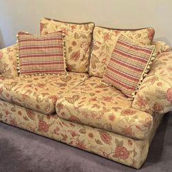 Beautiful Love Seat 