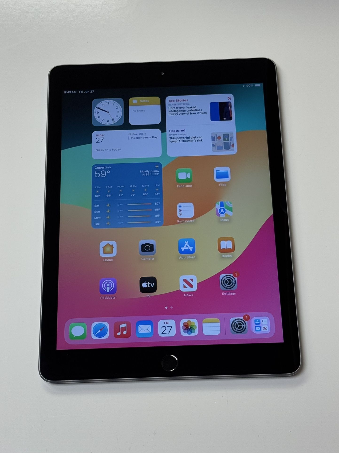 Excellent Apple iPad 6 6th Generation 9.7” 32GB Wi-Fi Tablet