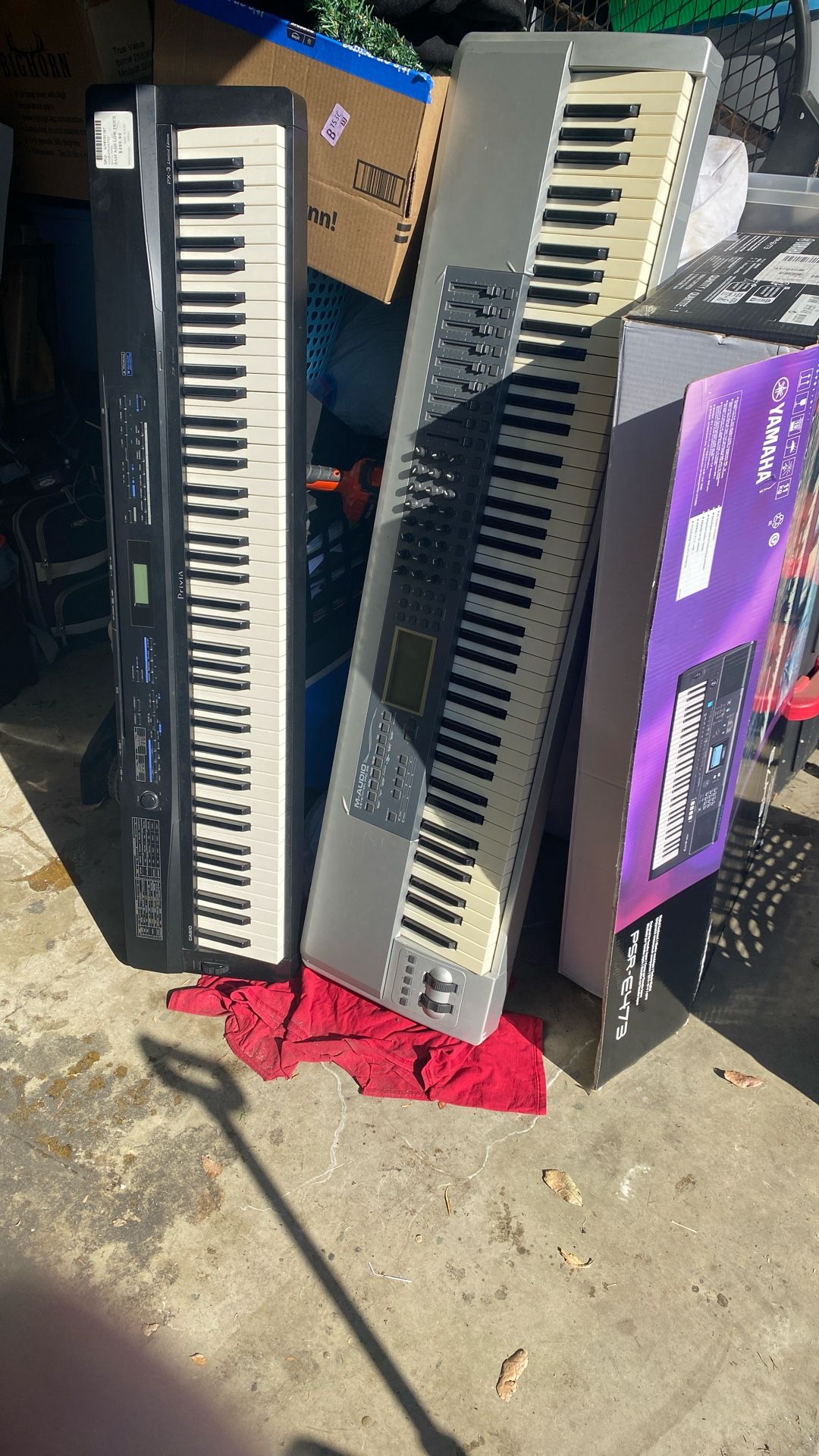 piano + keystation buy one take one